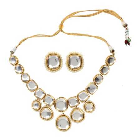 Mirror Stone Collar Necklace Set with Pearl Border Detailing